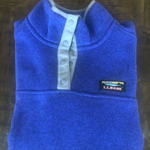 Woman’s LL Bean Sweater Fleece Pullover, Medium Petite, Purple w/ grey trim